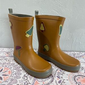 CoCo Village Girole Brown Rain Boots with Colorful Mushroom Accents youth size 1